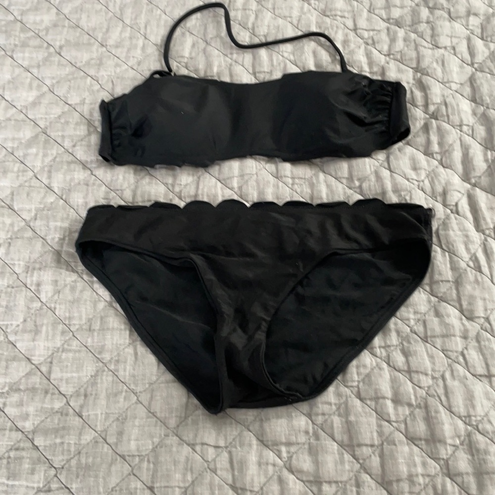 Scalloped Bikini Loft Beach